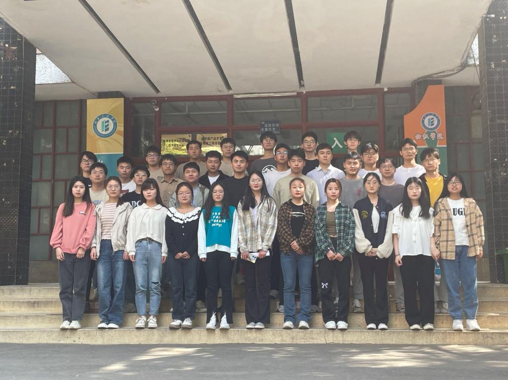 说明: C:\Users\Lenovo\AppData\Local\Temp\WeChat Files\660d6706bf0a1c226fb7df4d6ee0360.jpg